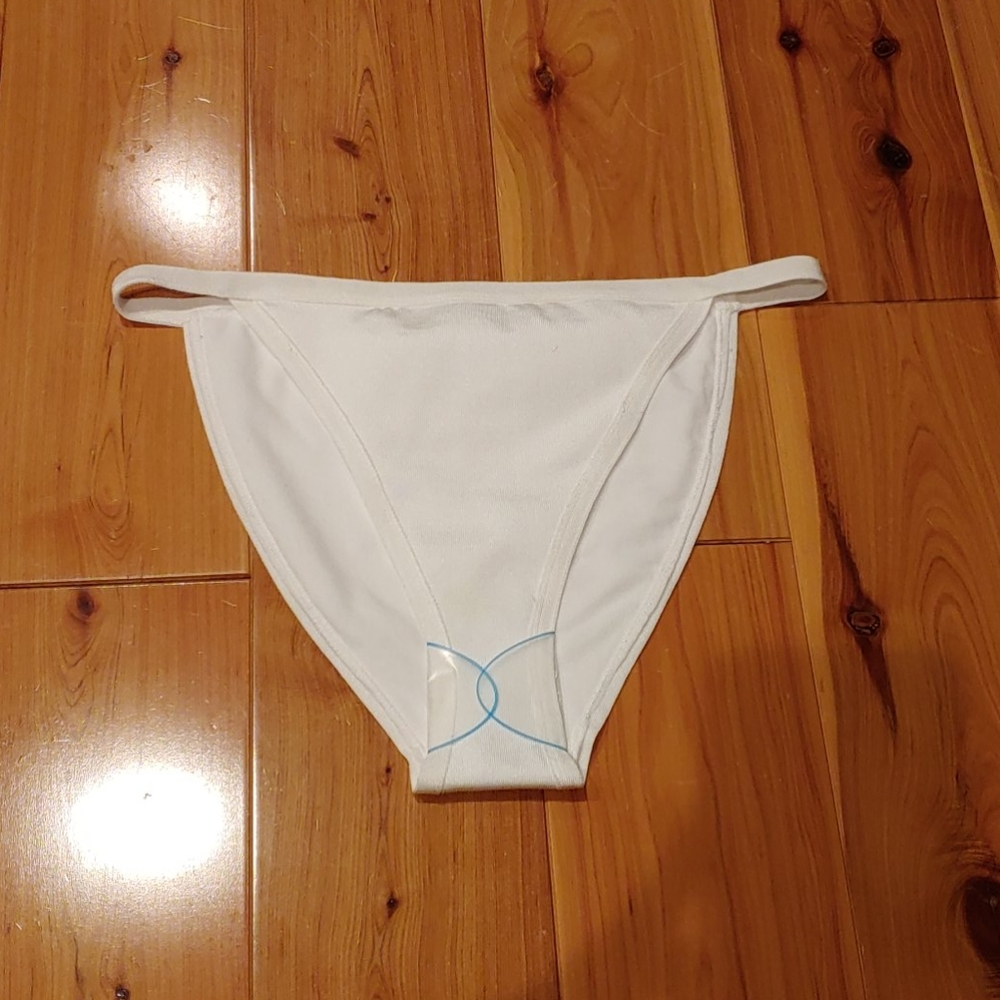 NWOT High cut bikini bottom
